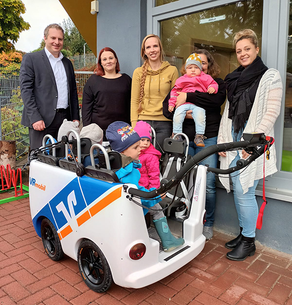 Übergabe Kindermobil KitA Eibelshausen Übergabe Kindermobil KitA Eibelshausen